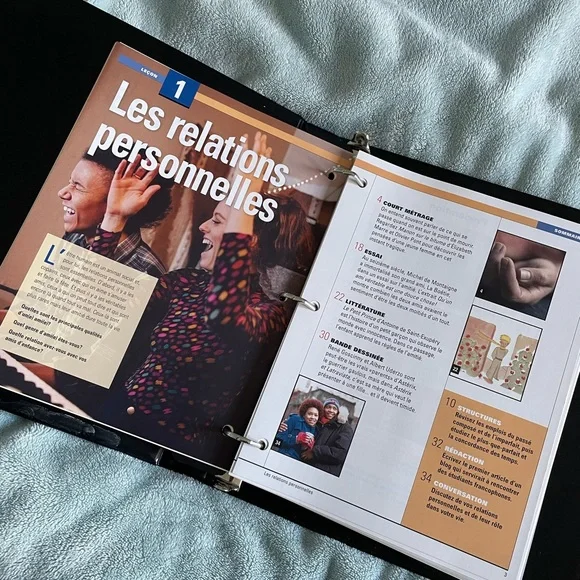 Face à Face Textbook (3rd edition) - Picture 2 of 2